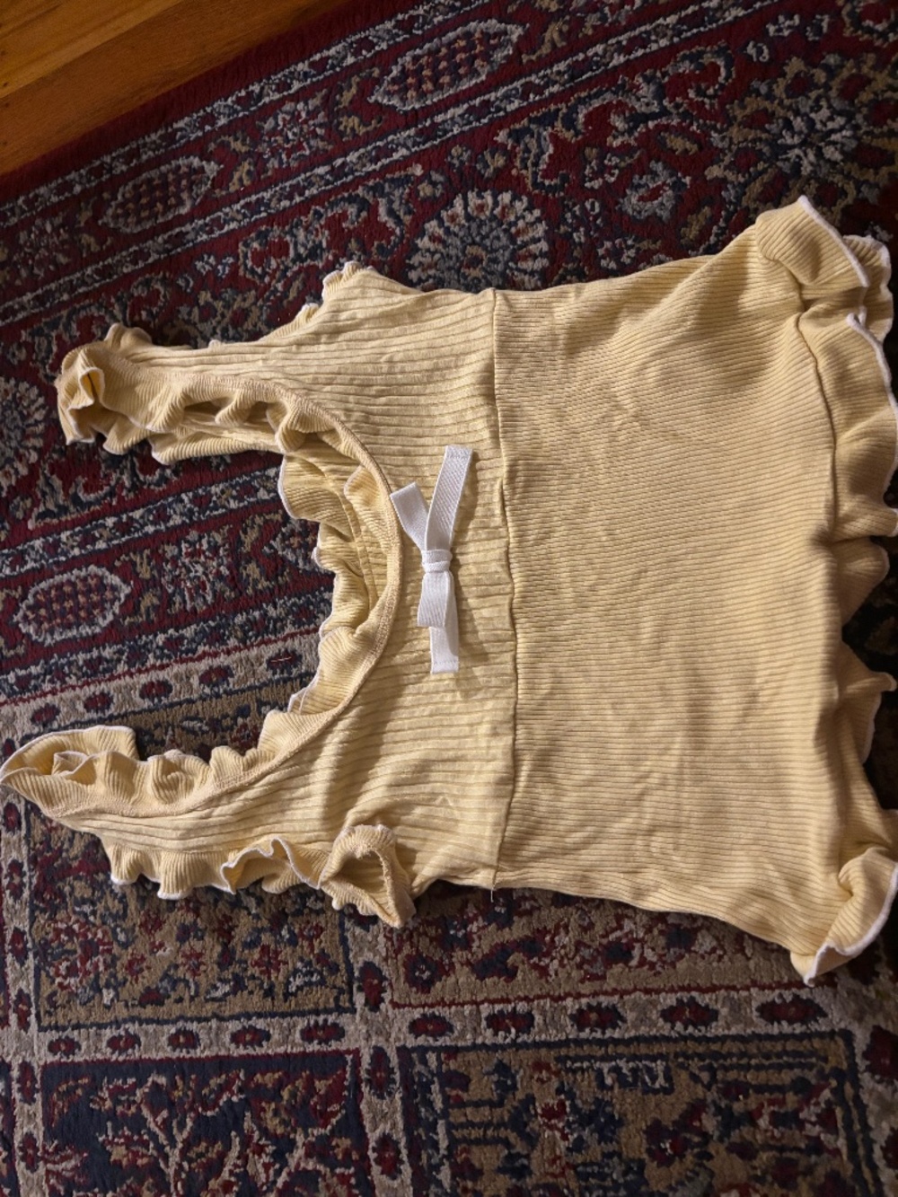 Kimchi blue: yellow bow top